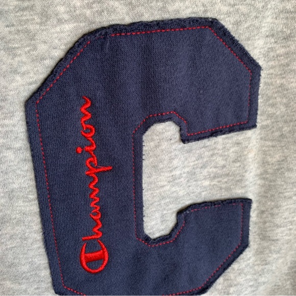 Champion | Fleece Crewneck | GREY - SMALL - Picture 4 of 10